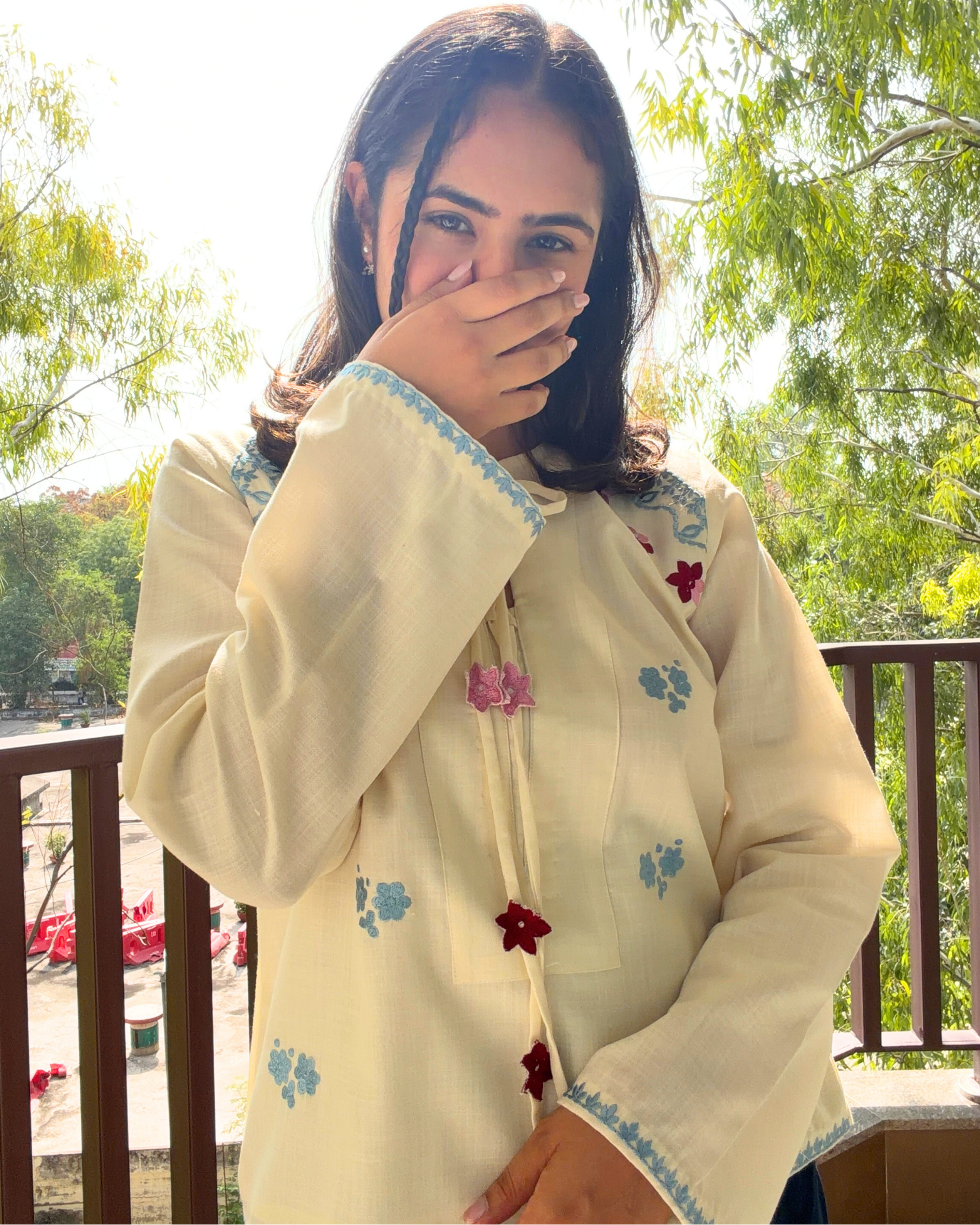 Aneesa Top