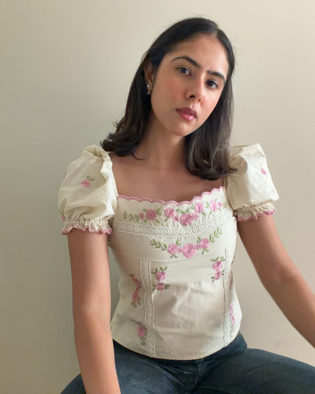 Jooni Top with sleeves