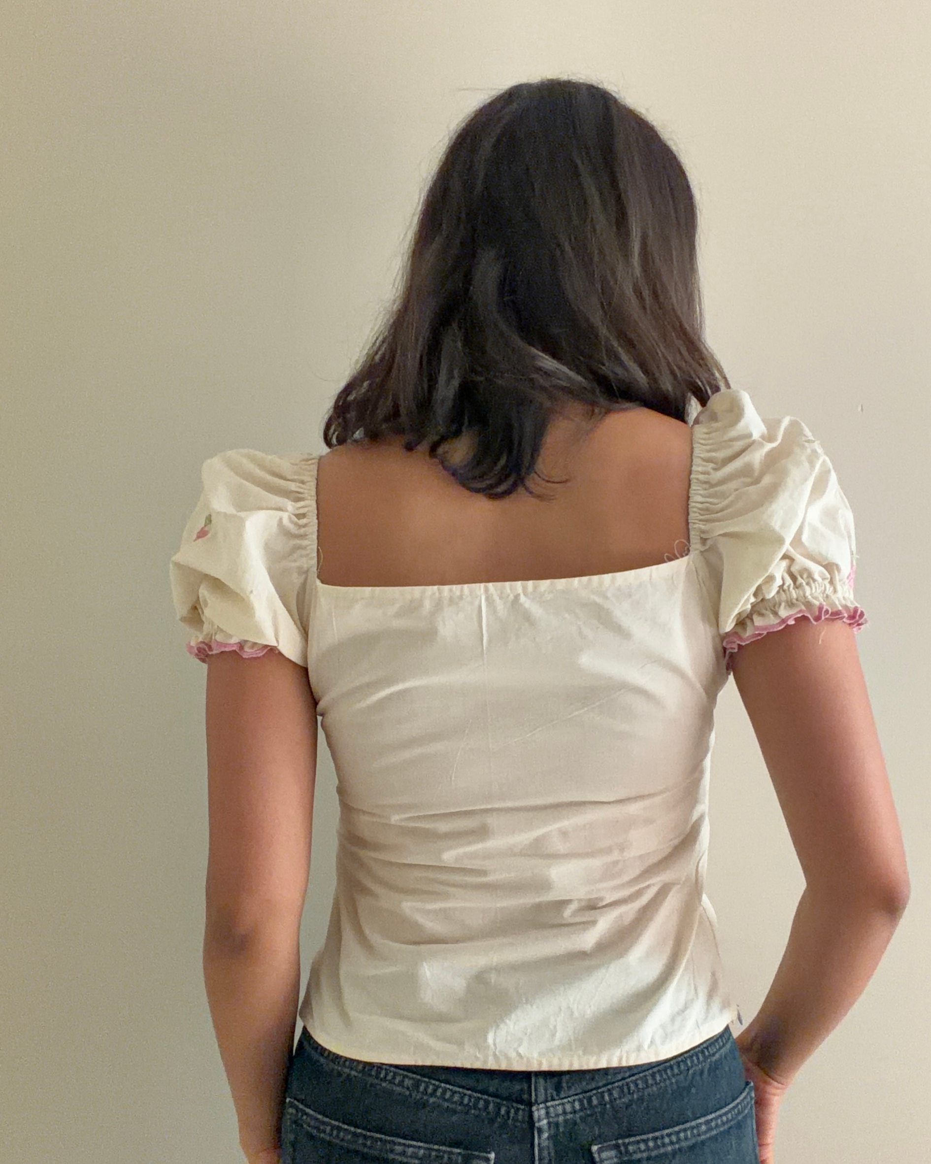 Jooni Top with sleeves