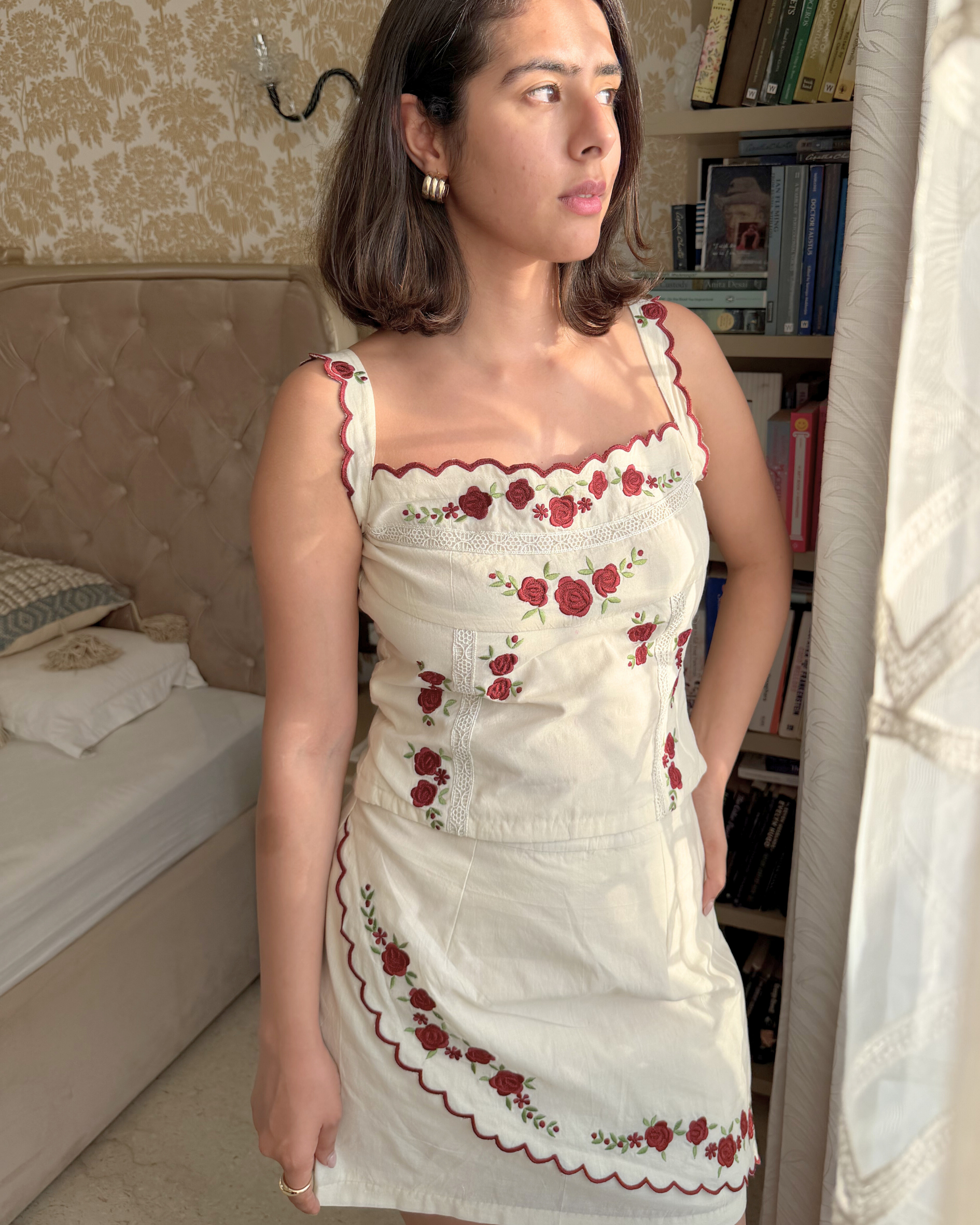 Queen Charlotte cord set