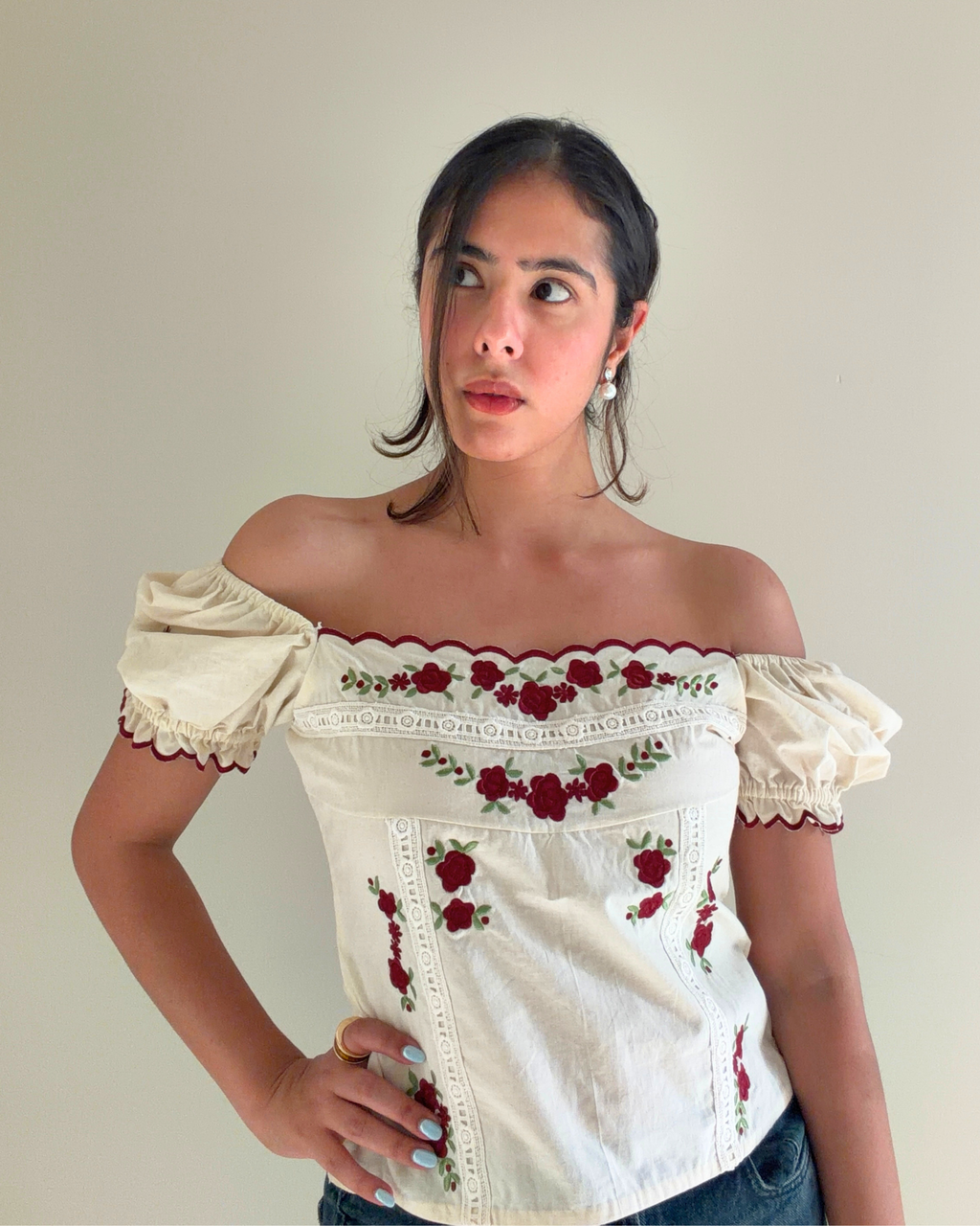 Queen Charlotte with Sleeves top
